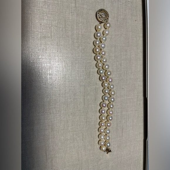 Beautiful small wristpearl bracelet with gold filled clasp - Picture 2 of 4